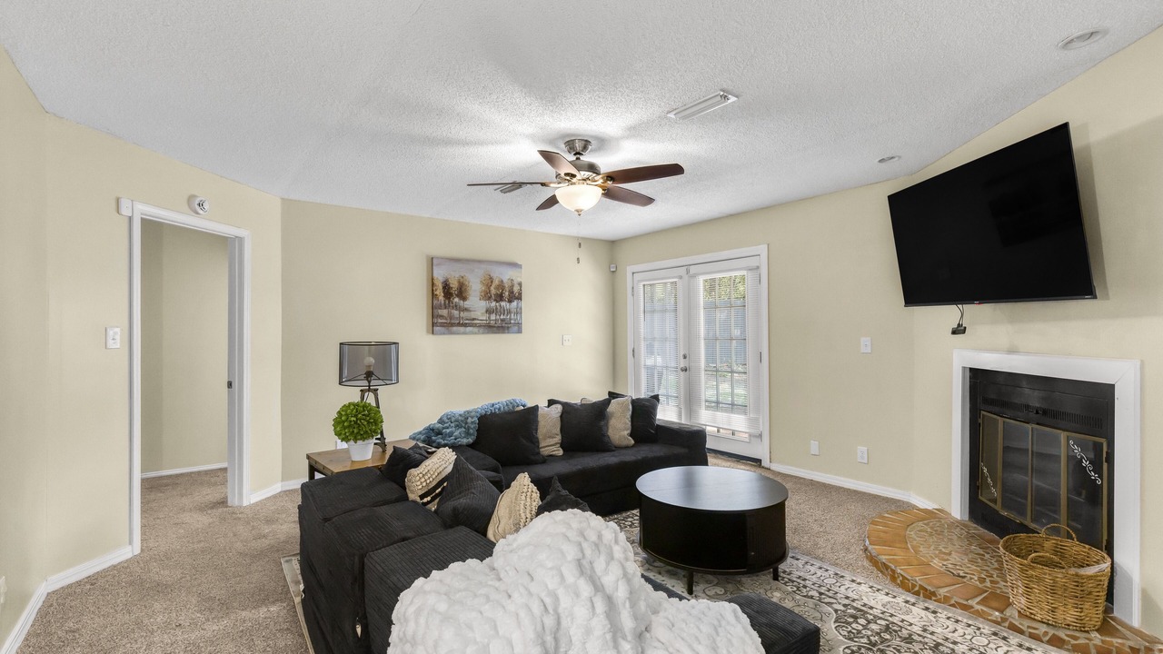 Photo of Livingroom in Daleville