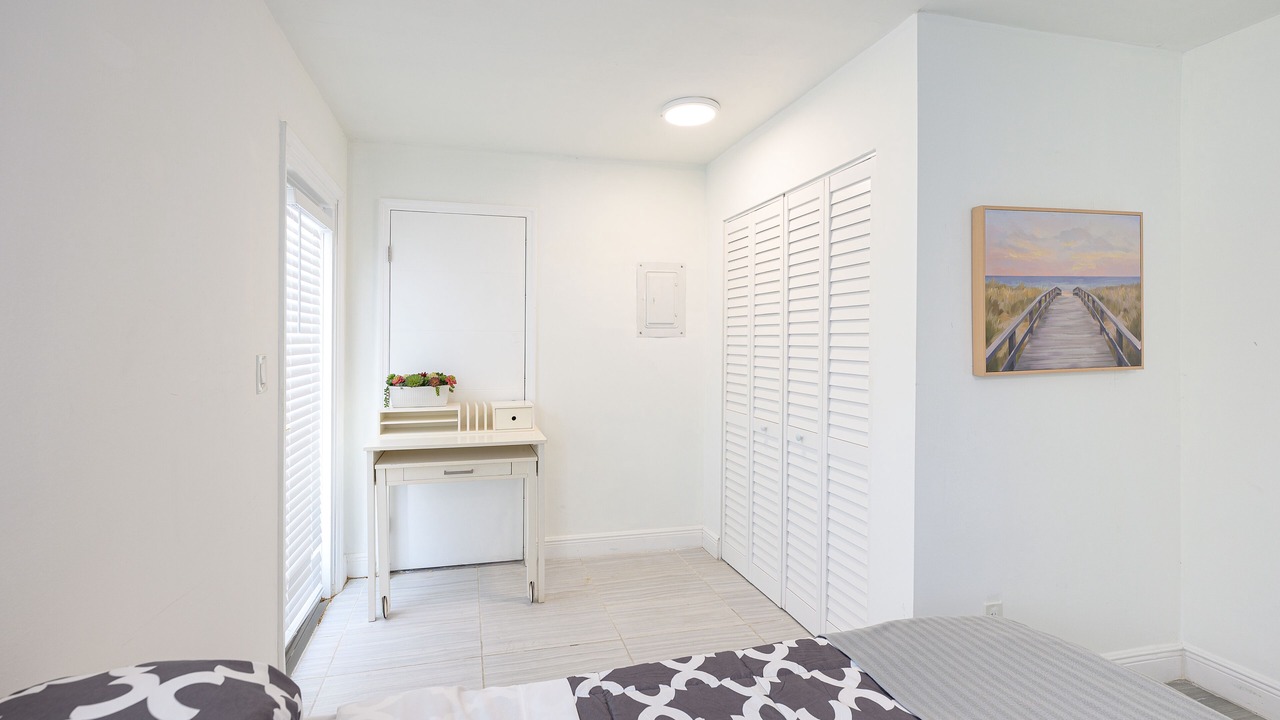 Photo of Bedroom in Dania Beach