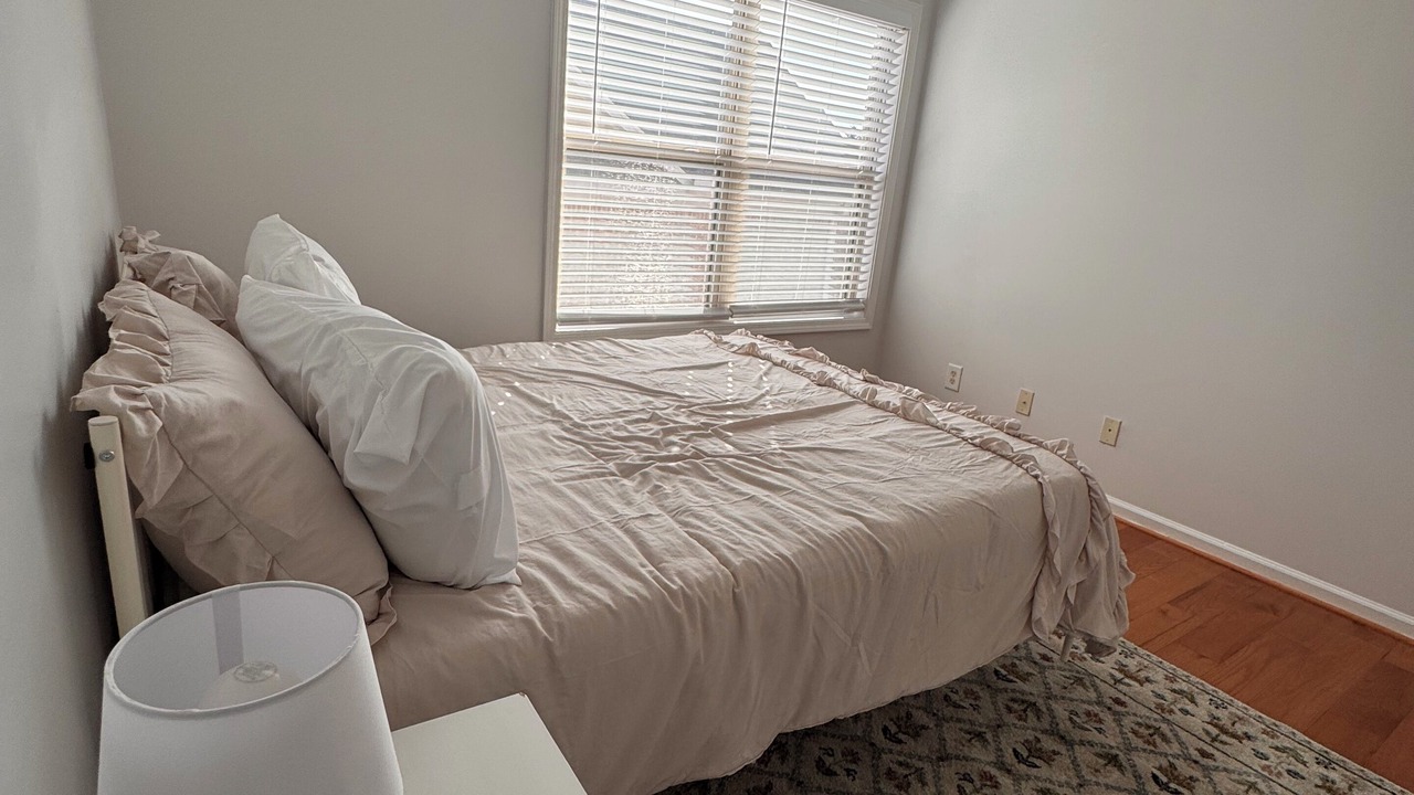 Photo of Bedroom in Lawrenceville