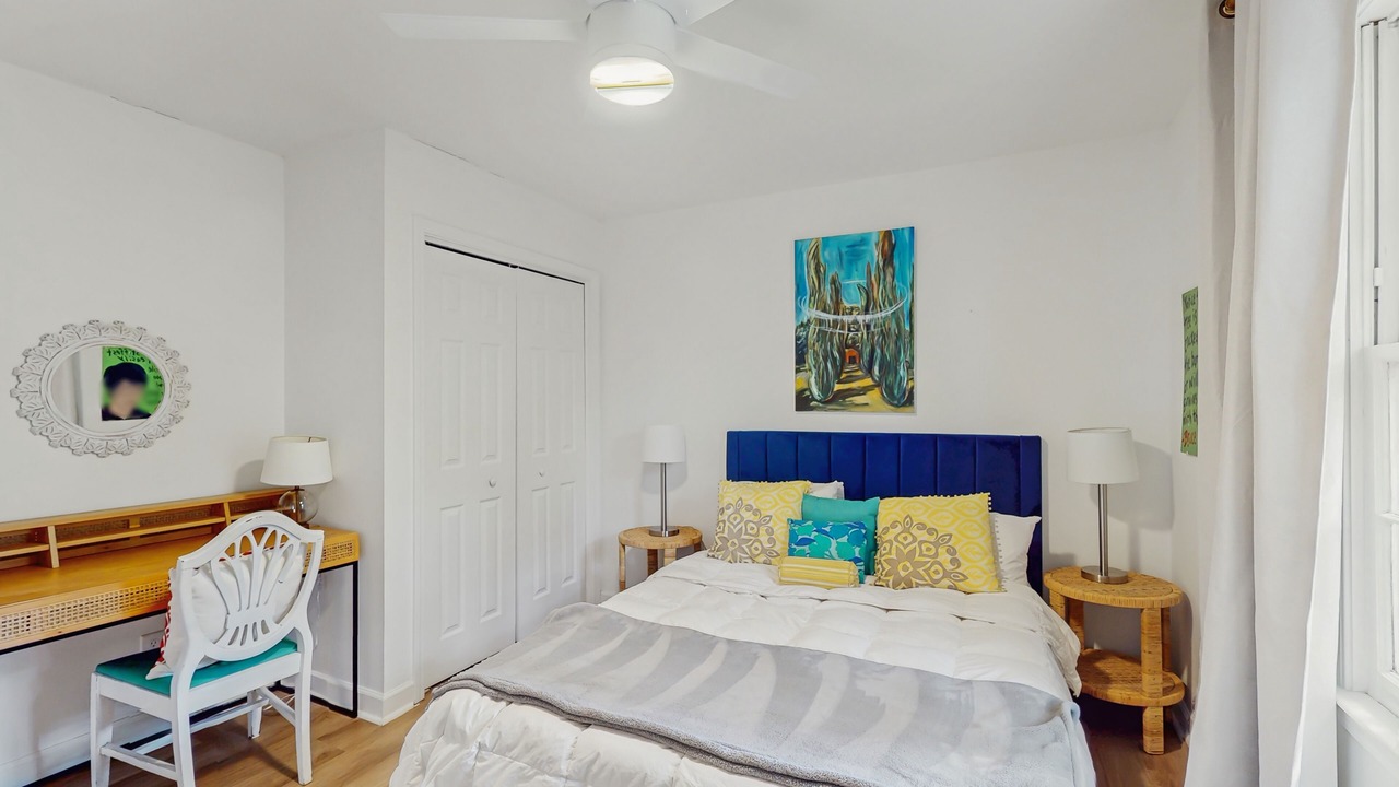 Photo of Bedroom in Beach Institute