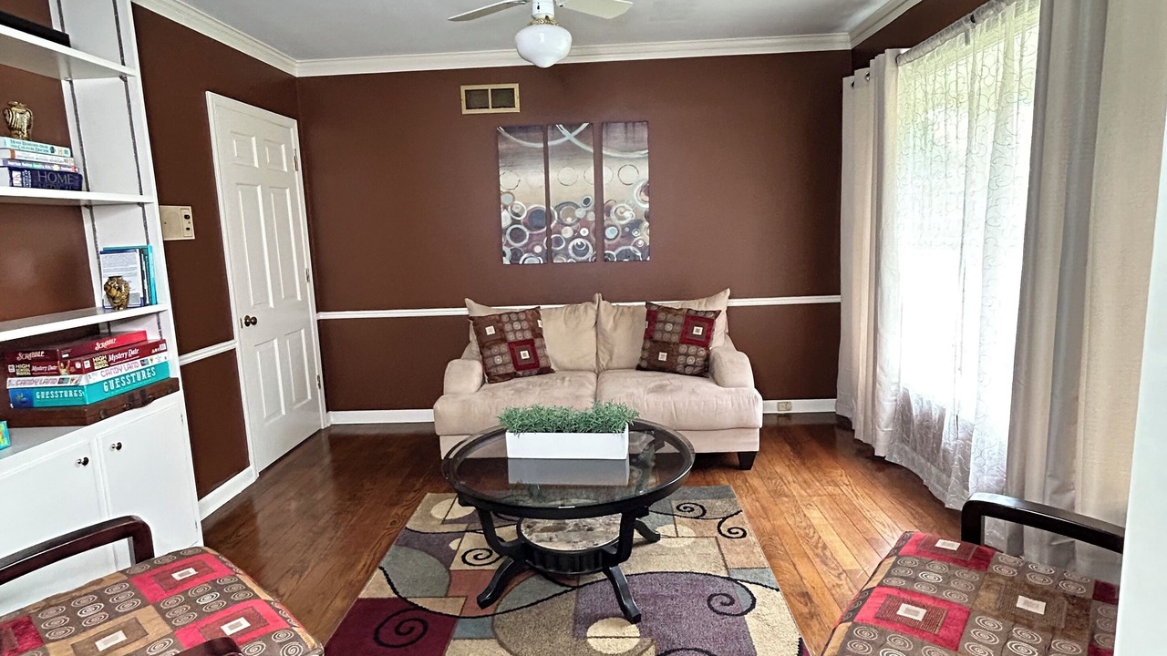 Photo of Livingroom in Memphis