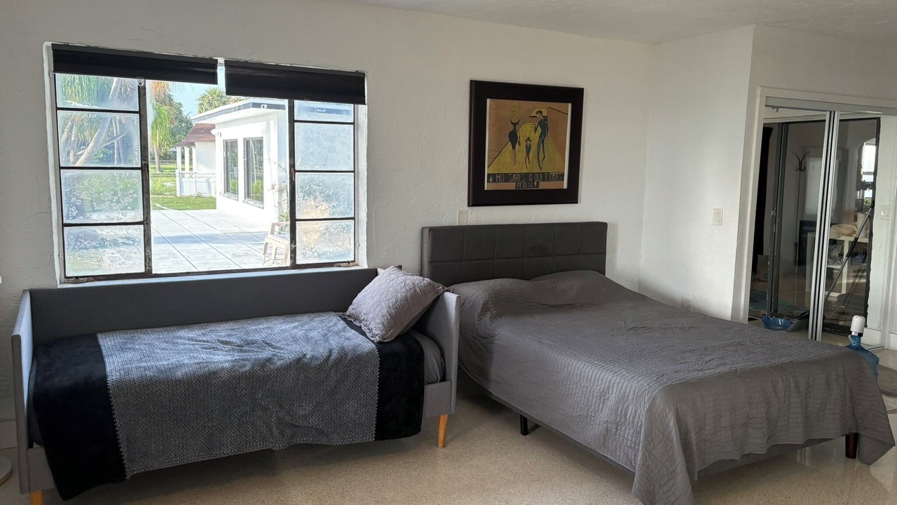 Photo of Bedroom in Indian River Estates