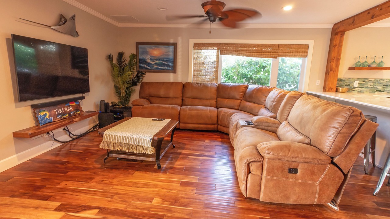 Photo of Livingroom in Pelican Creek Estates