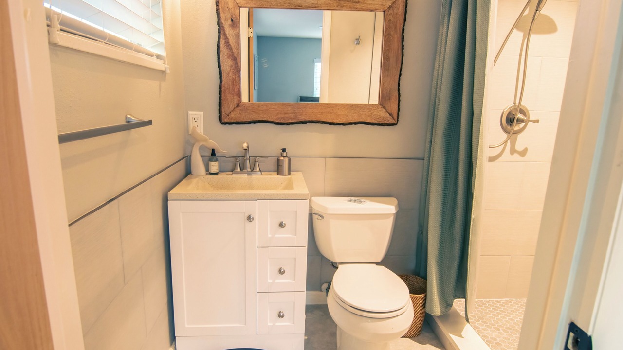 Photo of Bathroom in Pelican Creek Estates
