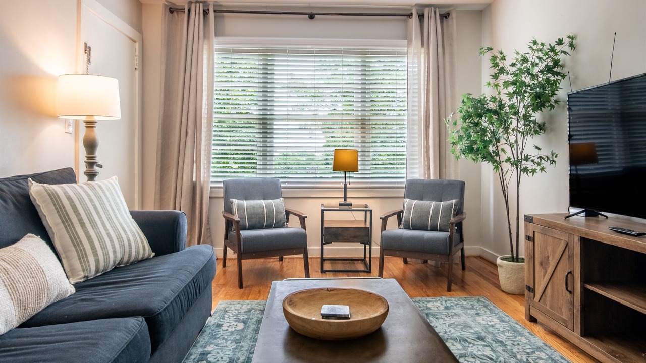 Photo of Livingroom in Five Points South