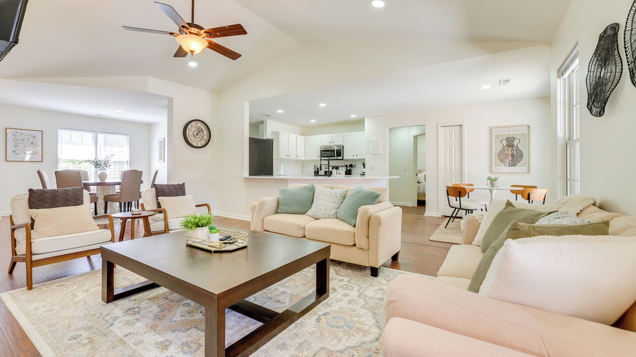 Photo of Livingroom in Simpsonville