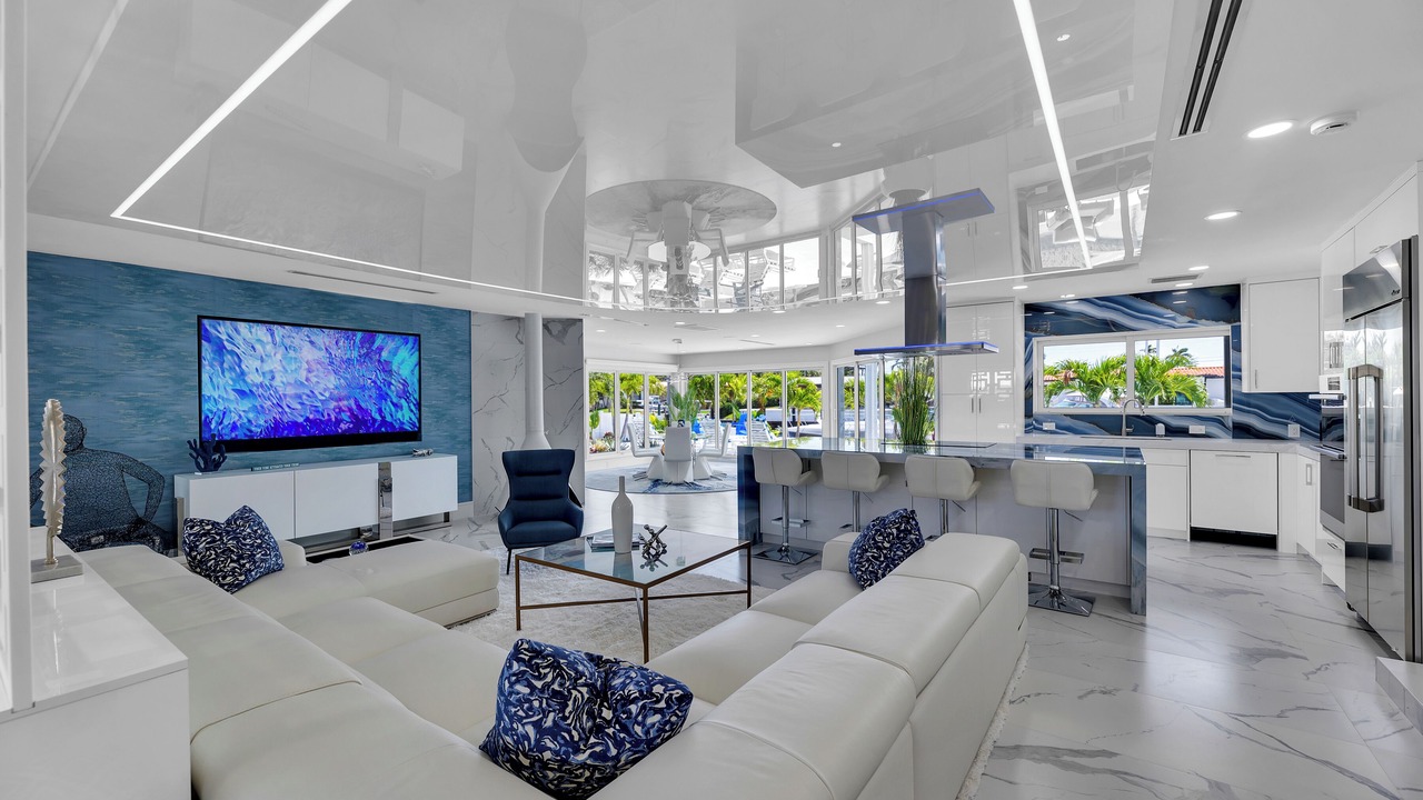 Photo of Livingroom in Harbor Village