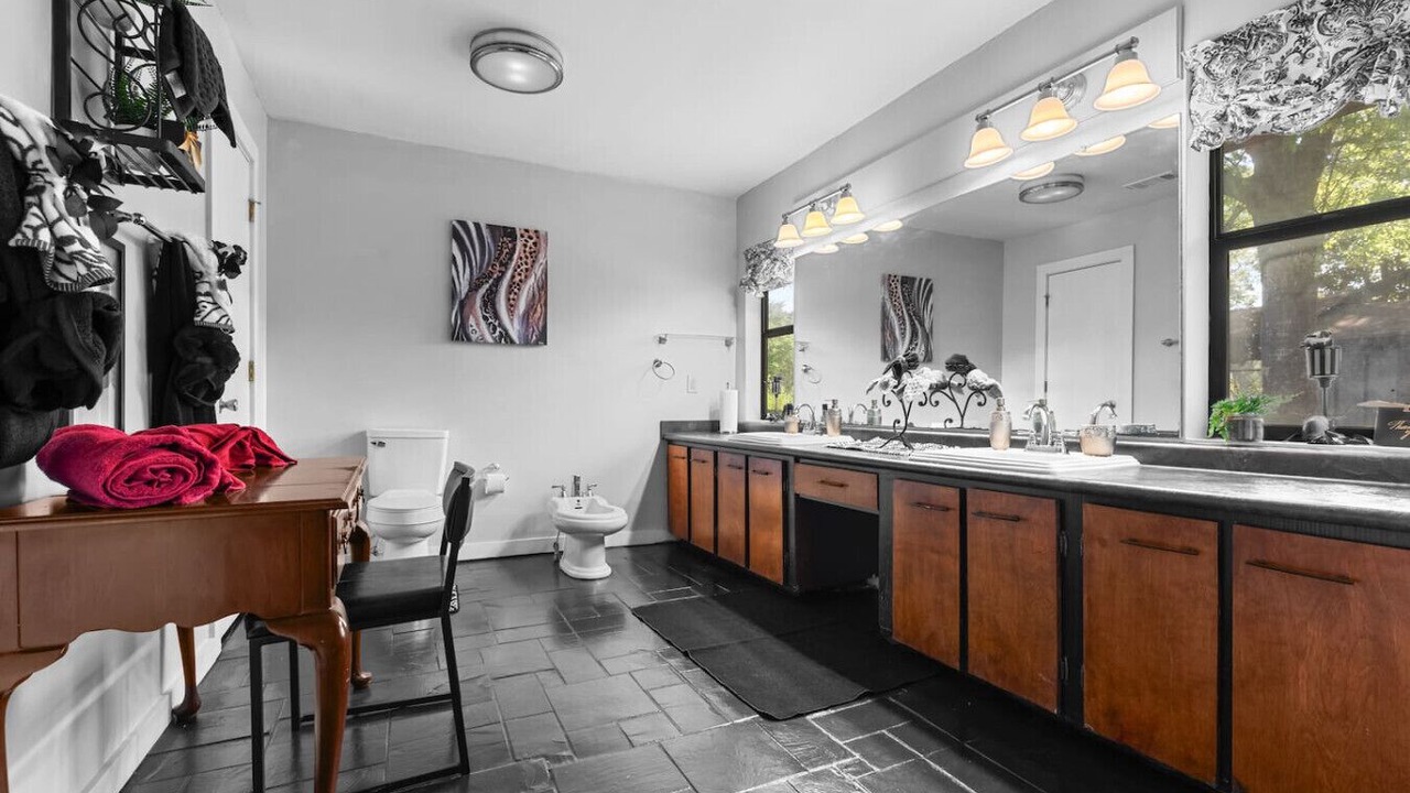 Photo of Bathroom in Statesboro