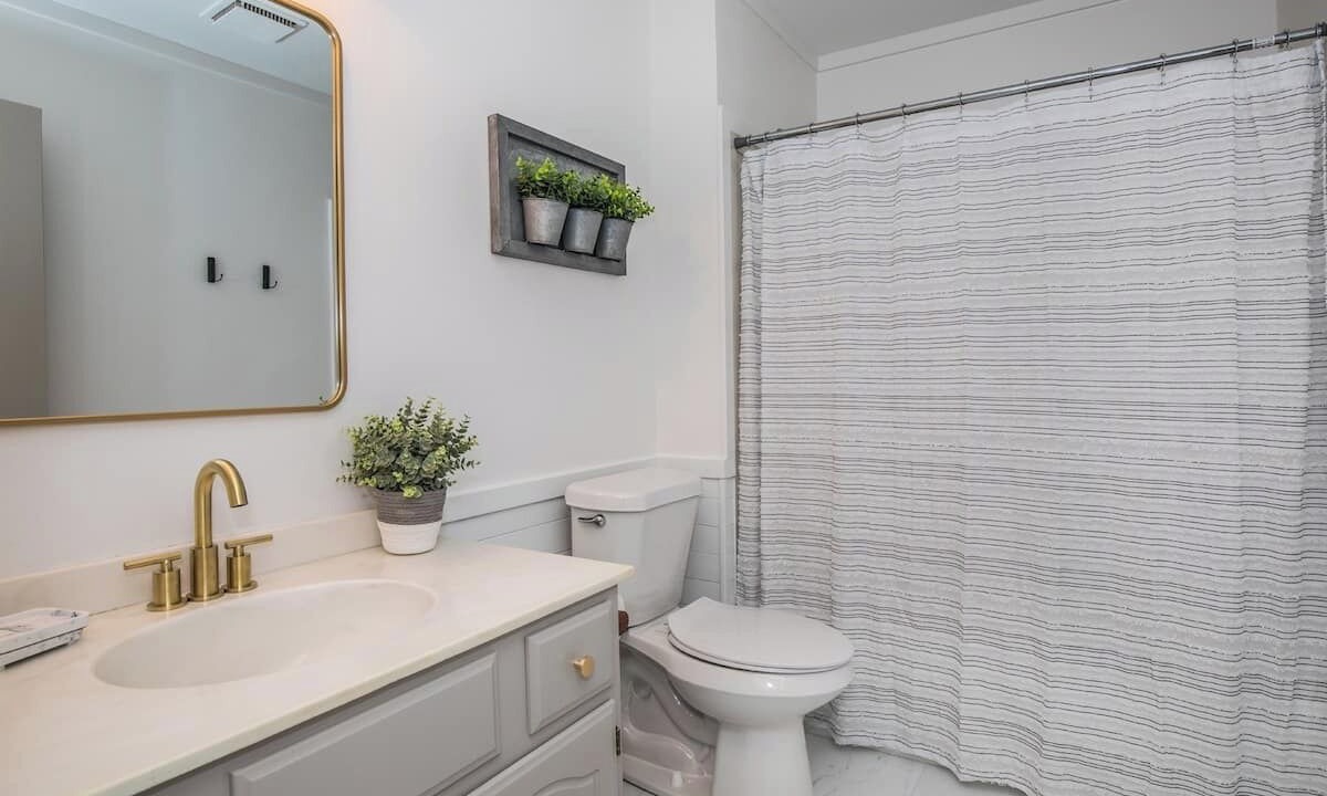 Photo of Bathroom in Fair Play
