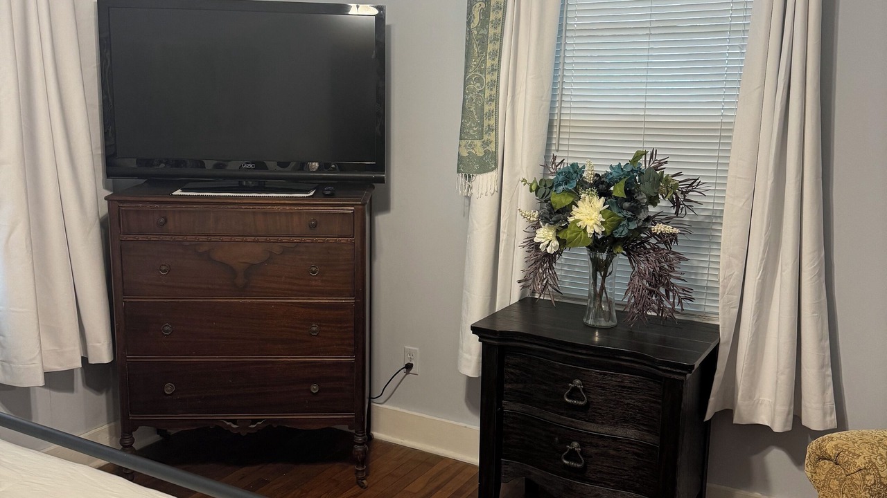 Photo of Bedroom in Water Valley