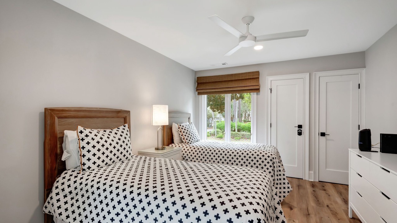 Photo of Bedroom in Beach Lagoon