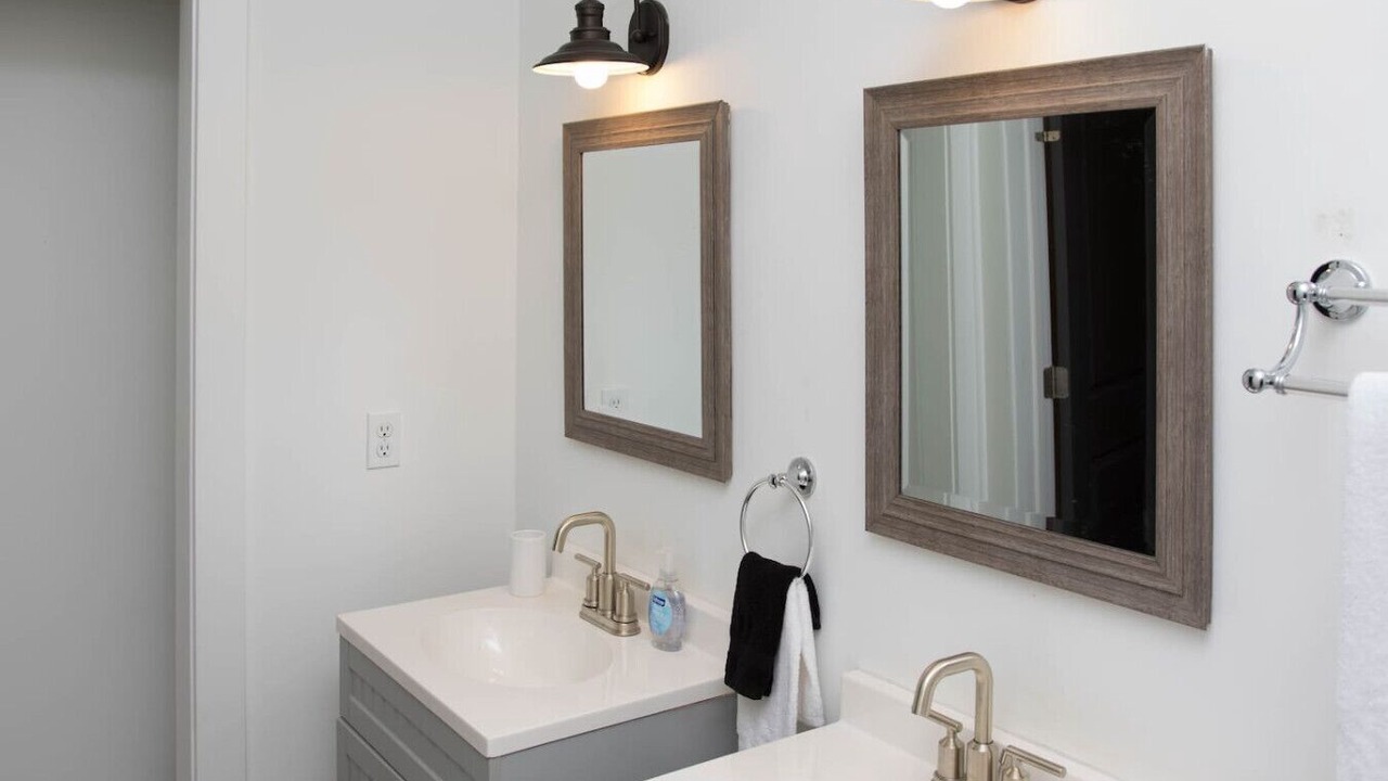 Photo of Bathroom in Dunean