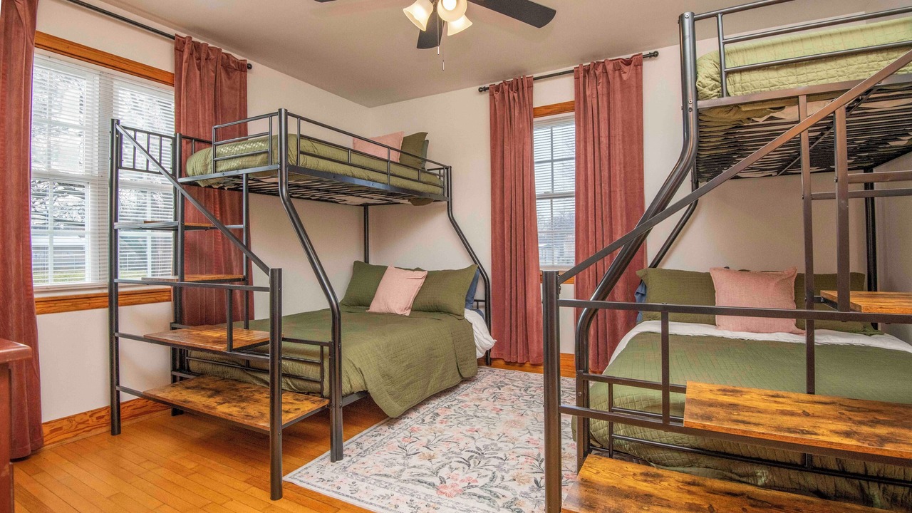 Photo of Bedroom in Mount Vernon