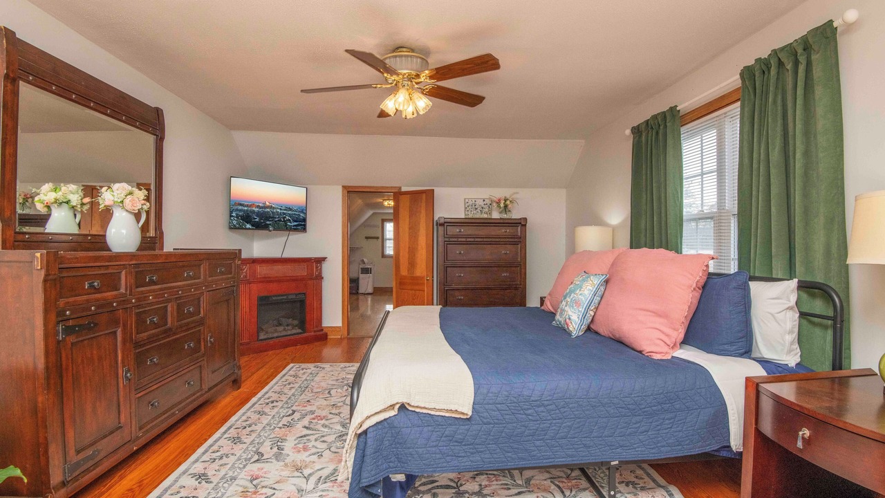 Photo of Bedroom in Mount Vernon