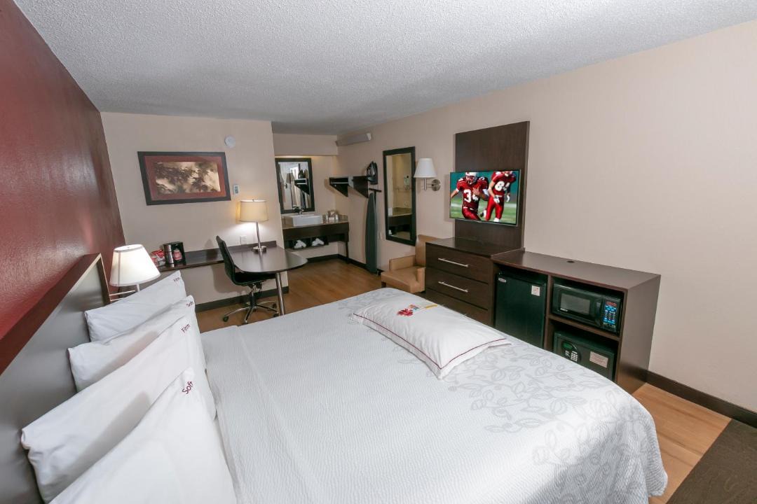 Photo of Bedroom in Buford Highway