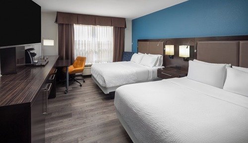 Standard Room, 2 Queen Beds, Accessible (Mobility, Roll Shwr)