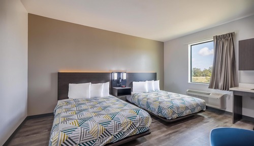 Standard Room, 2 Queen Beds, Smoking