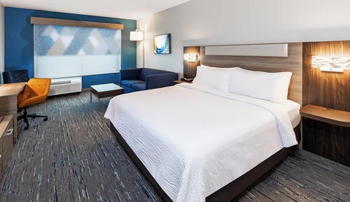 Suite, 1 King Bed, Accessible Bathtub (Mobility, Accessible Tub)