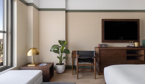 Room, 1 King Bed (Lanai)