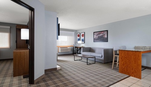 Premium Suite, 1 King Bed with Sofa bed, Non Smoking (1 Bedroom, Soaking Tub, Fireplace)