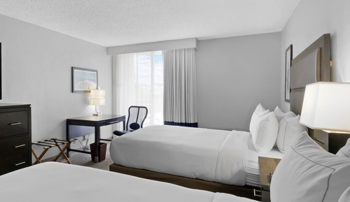 Room, 2 Queen Beds, Garden View