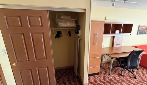 Room, 1 Queen Bed with Sofa bed, Non Smoking (Efficiency)