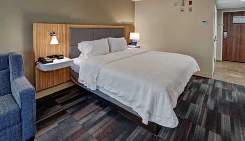 Room, 1 King Bed, Accessible, Microwave (Mobility and Hearing)