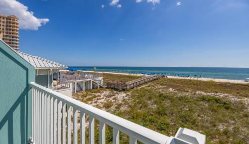Three-Bedroom Vacation Home 