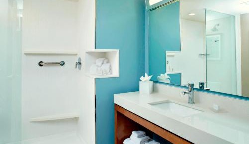 One-Bedroom King Suite