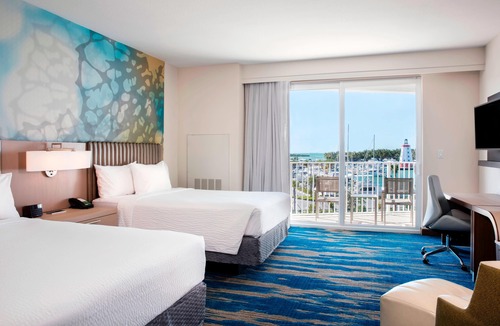 Marathon Hotel | Courtyard by Marriott Marathon Florida Keys