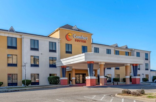 Montgomery Hotel | Comfort Suites Airport South