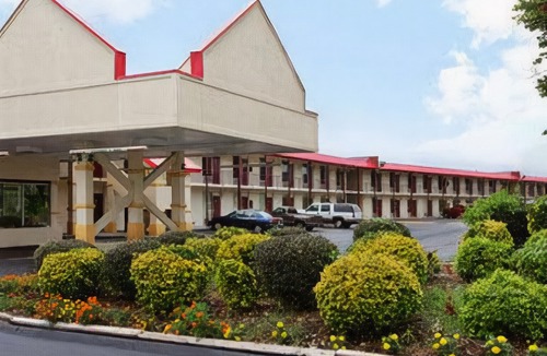 Cedar Bluff Hotel | Days Inn by Wyndham Knoxville West