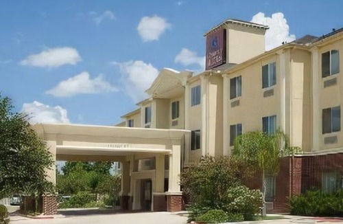 College Station Hotel | Comfort Suites Texas Avenue