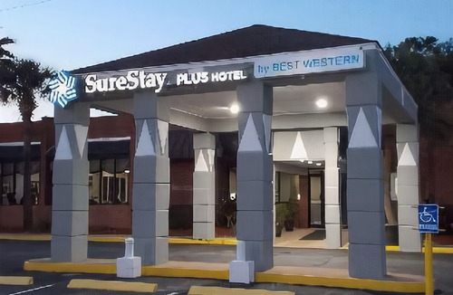 St. Marys Hotel | SureStay Plus Hotel by Best Western St Marys Cumberland