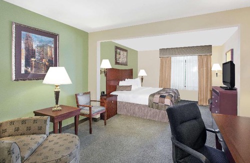 Lafayette Hotel | Wingate by Wyndham Lafayette Airport