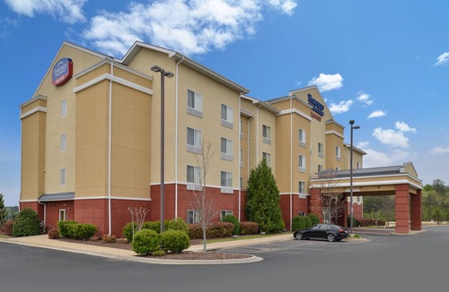 Bessemer Hotel | Fairfield Inn and Suites by Marriott Birmingham / Bessemer