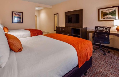 Elizabethtown Hotel | B/W Plus Elizabethtown Inn & Suites