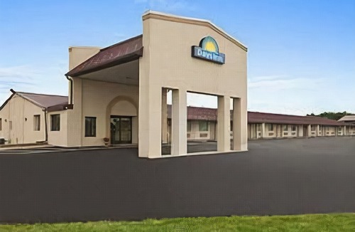 Grantville Hotel | Days Inn by Wyndham Grantville