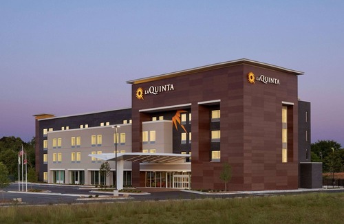 Braselton Hotel | La Quinta Inn & Suites by Wyndham Braselton