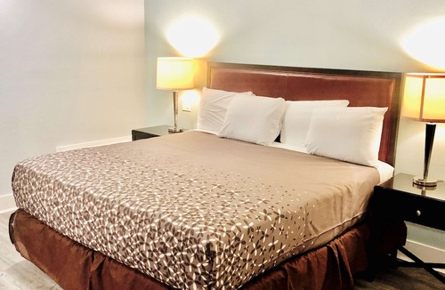 Montgomery Hotel | SureStay Hotel by Best Western Montgomery Southwest