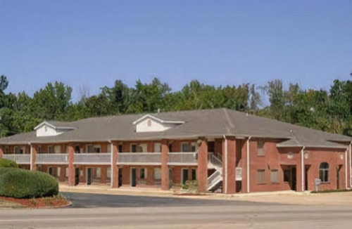 Tupelo Hotel | Days Inn by Wyndham Tupelo