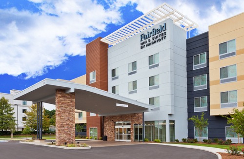 Crestline Heights Hotel | Fairfield Inn & Suites by Marriott Birmingham Colonnade