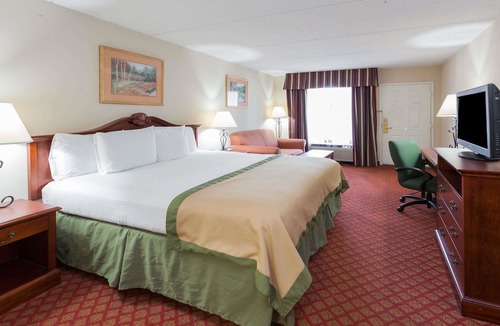 Covington Hotel | Baymont by Wyndham Covington