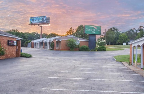 Forsyth Hotel | Americas Best Value Inn & Suites Forsyth
