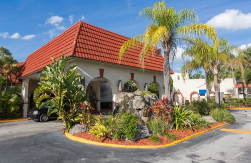 Florida Central Atlantic Coast Hotel | Maingate Lakeside Resort