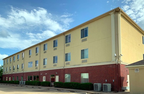 College Station Hotel | Comfort Suites Texas Avenue