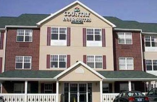 Dubuque Hotel | Country Inn & Suites by Radisson, Dubuque, IA