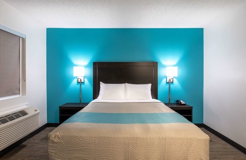 Conestee Hotel | Motel 6 Greenville, SC I-85 Near Downtown