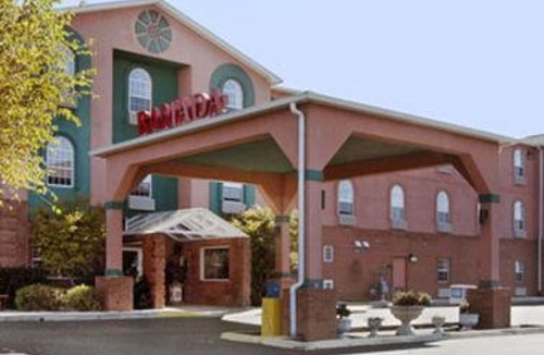 Elizabethtown Hotel | Ramada by Wyndham Elizabethtown