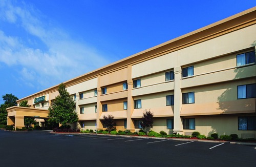 North Little Rock Hotel | La Quinta by Wyndham N Little Rock - McCain Mall